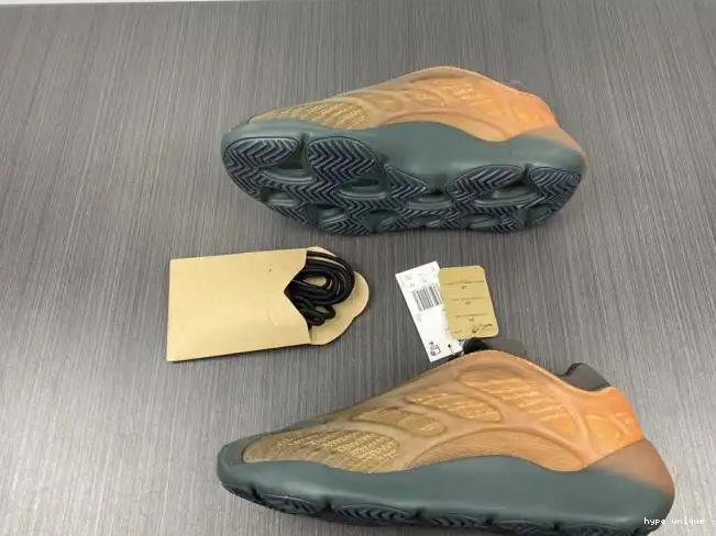hype Yeezy GY4109 Boost Copfade Adidas 700 V3 0518